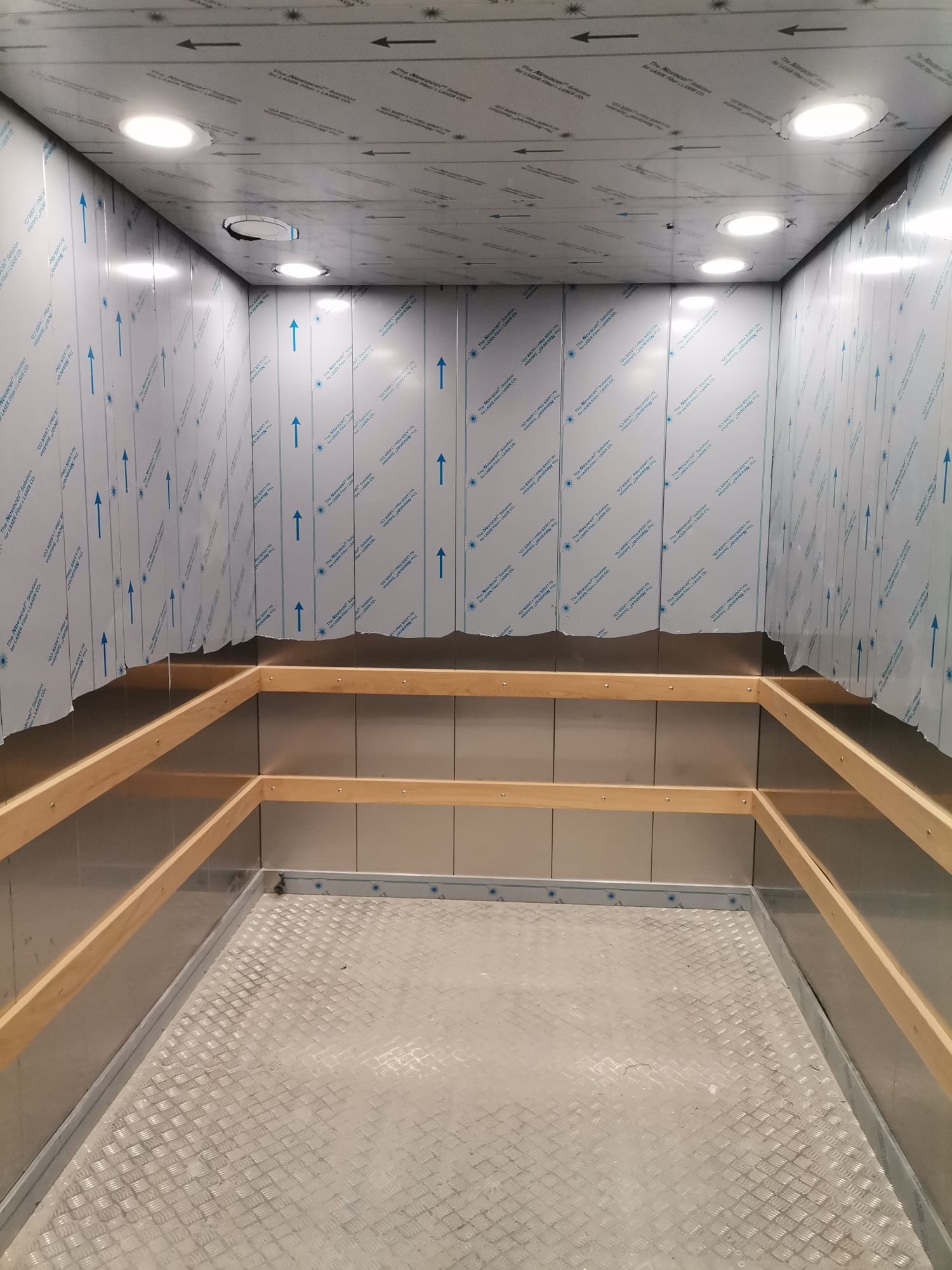 ELEKTRISCHER GÜTERAUFZUG 3T